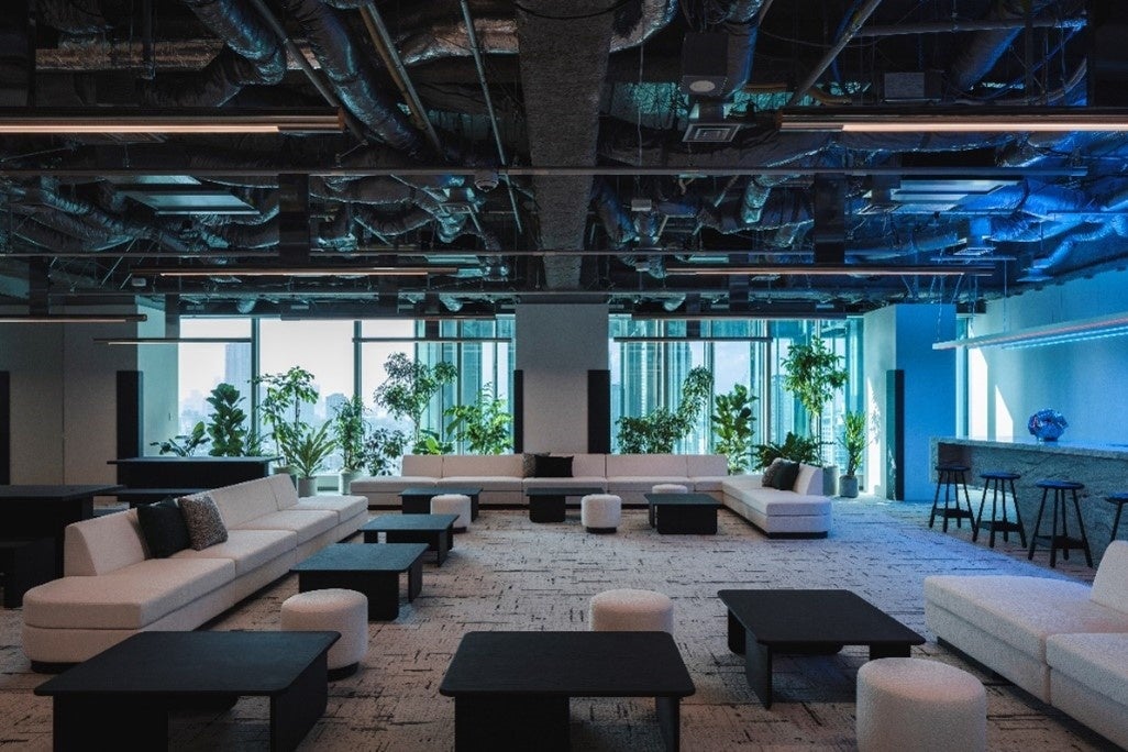 オフィス内ラウンジスペース「SMARG Lounge」を、社内バーとして活用。 | 株式会社グッドライフのプレスリリース