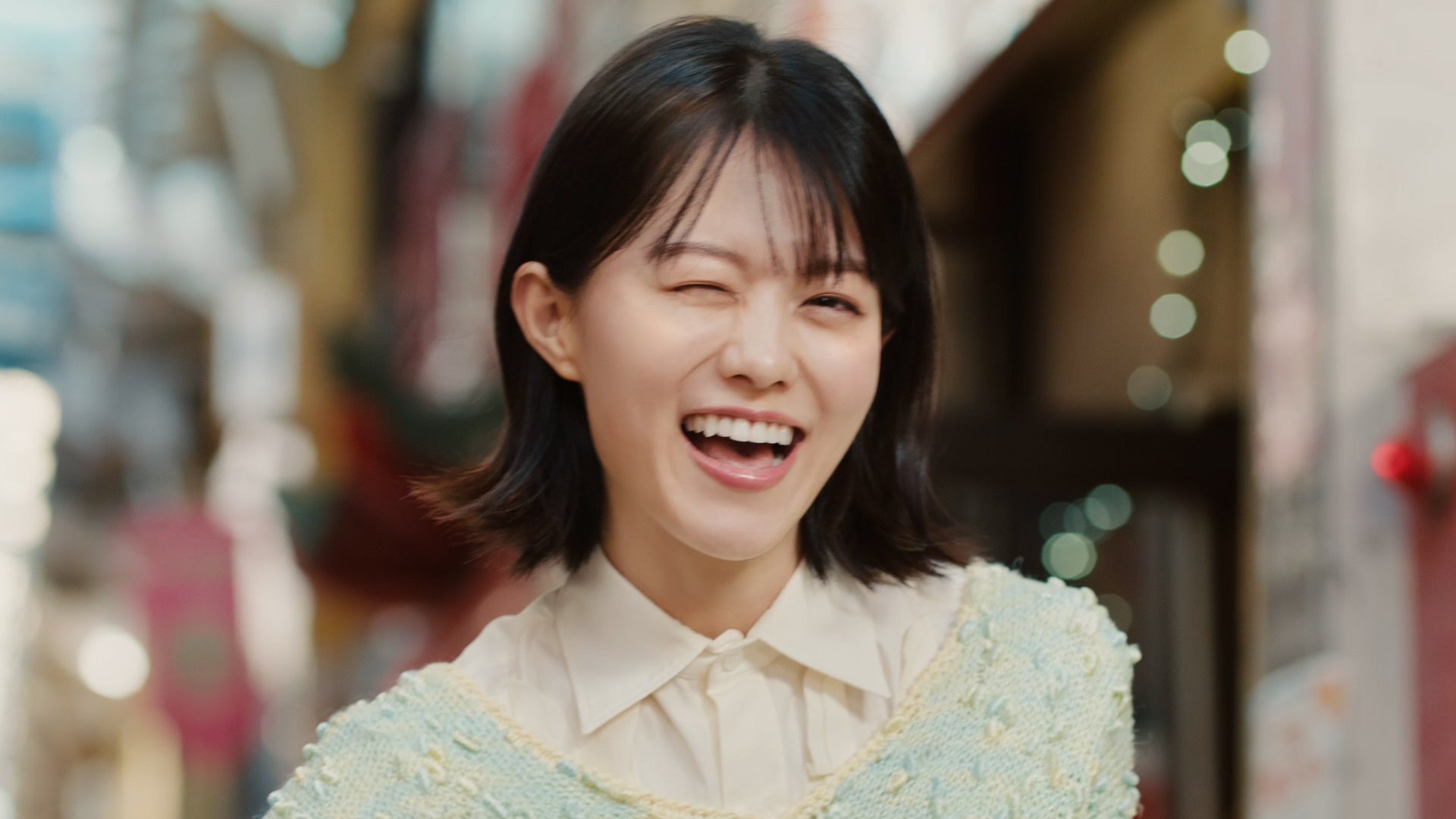 3.商店街で女の子と目が合いウィンク♪