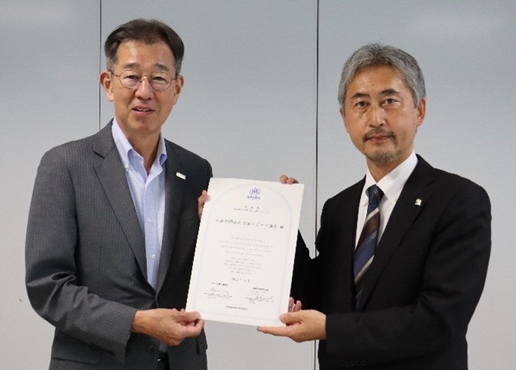 国連UNHCR協会・川合事務局長(右)と JSPO・森岡専務理事