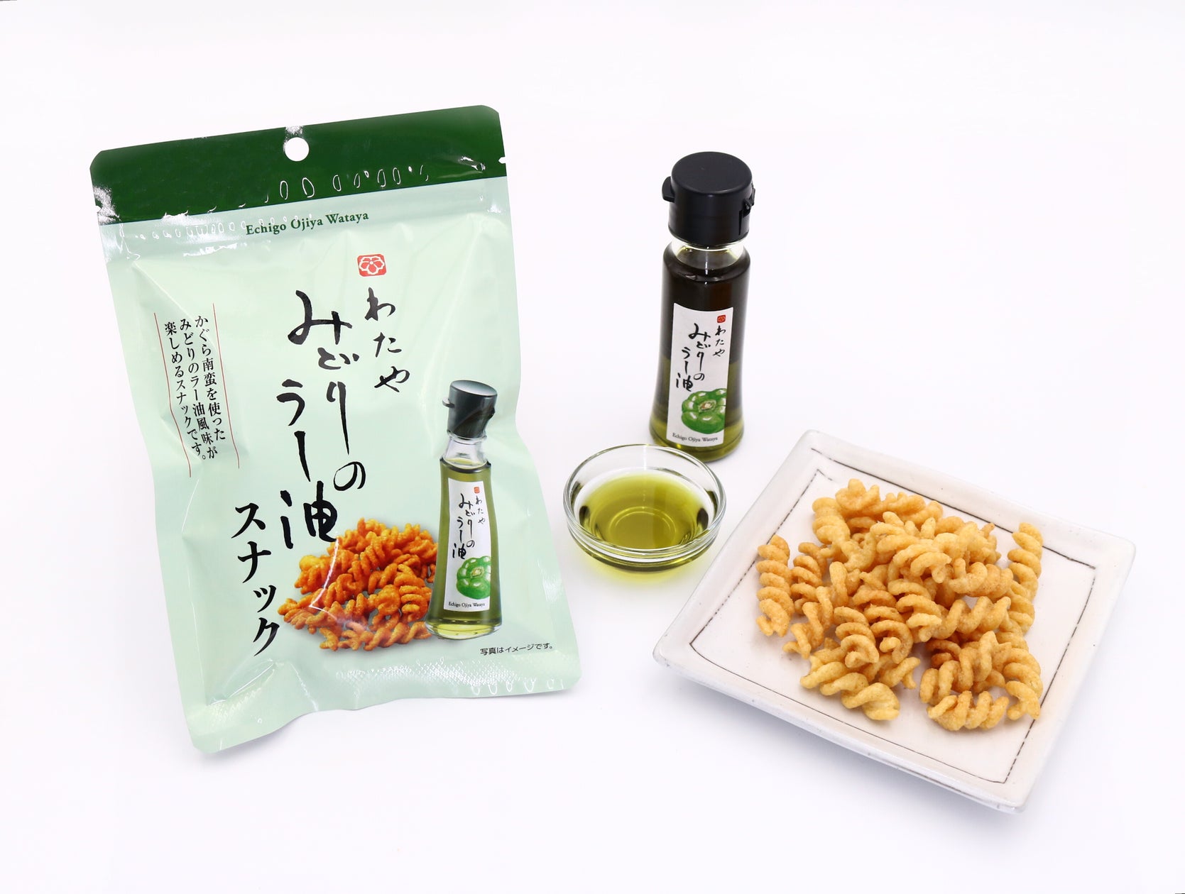 小千谷へぎそば わたや × 阿部幸製菓の共同開発「わたや みどりのラー油スナック」を7月18日に新発売