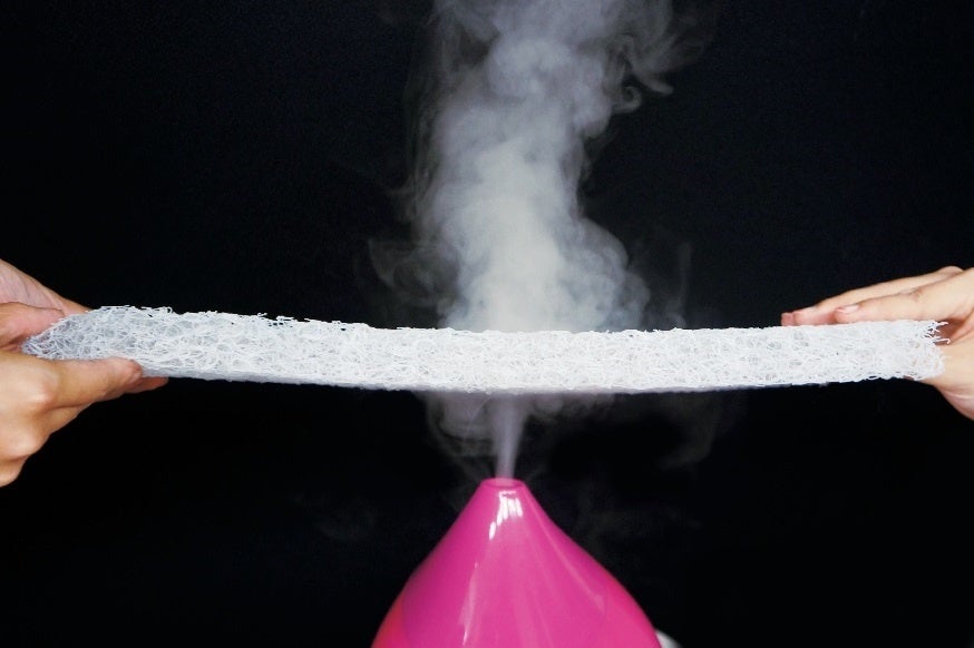 通気性に優れた中素材「エアフラット®️ G」