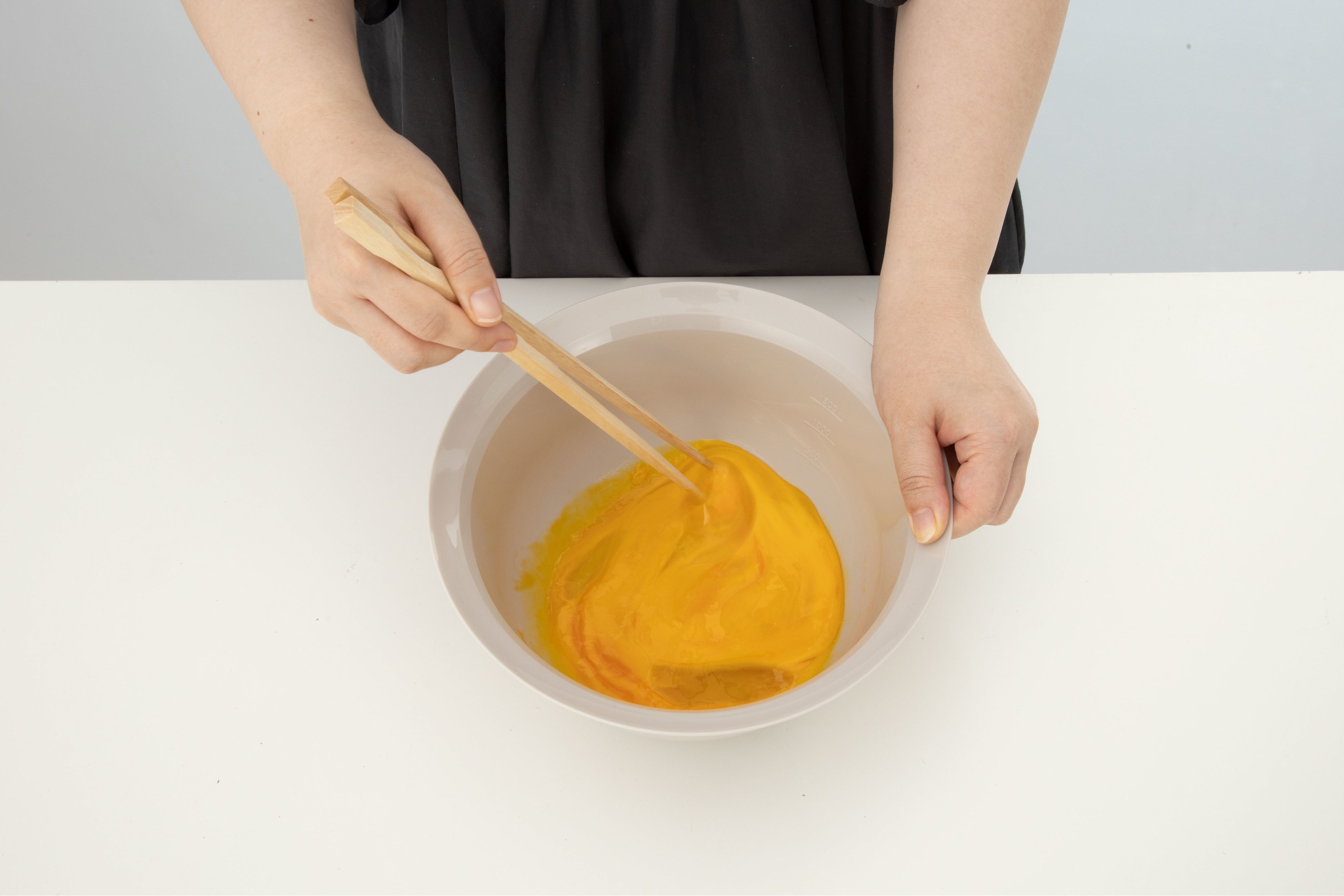 　　　　　　　　混ぜやすいボウルの深さ