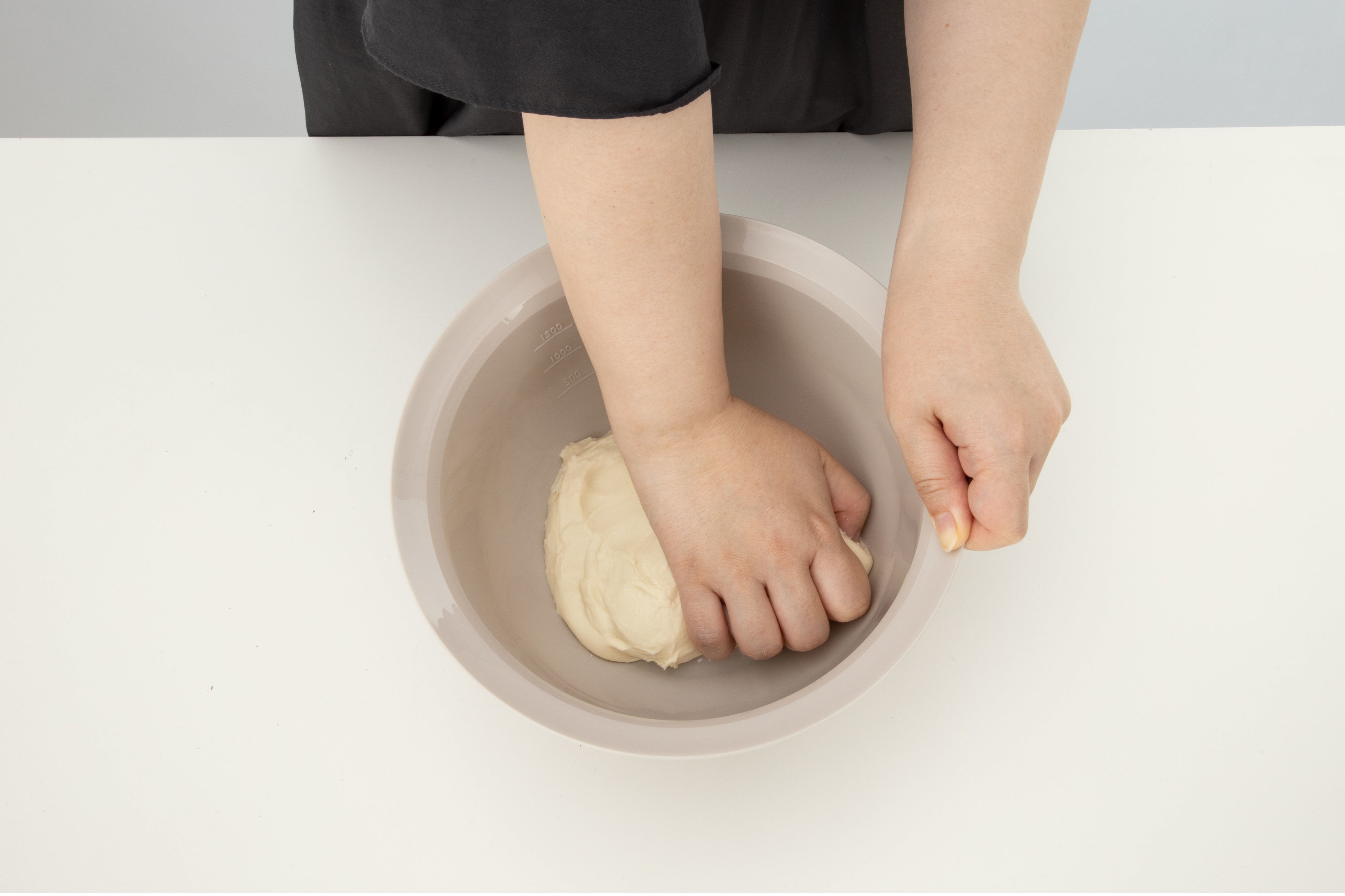 　　　　　　　　こねやすいラウンド形状