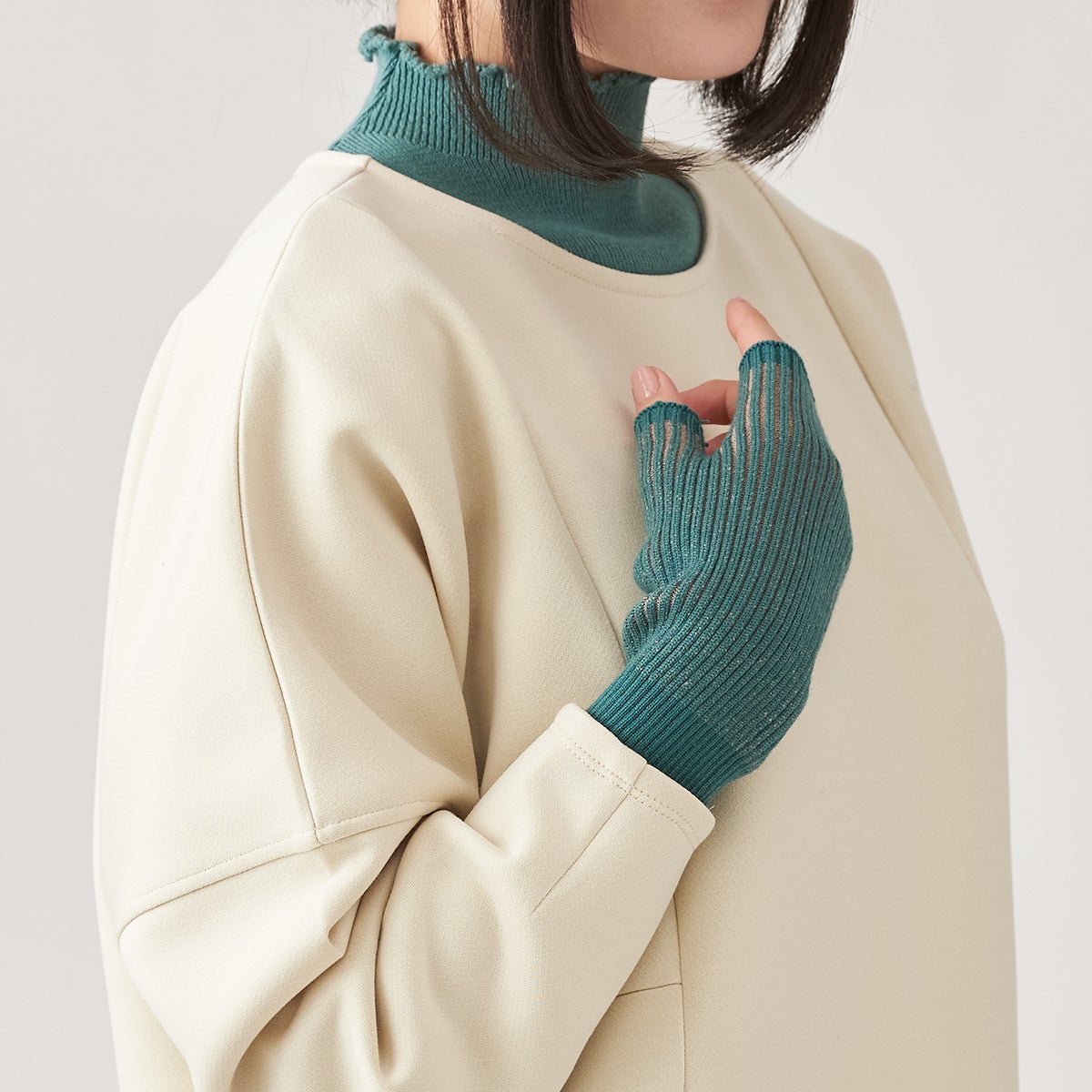 プレーティングリブ手首ウォーマーグリーン