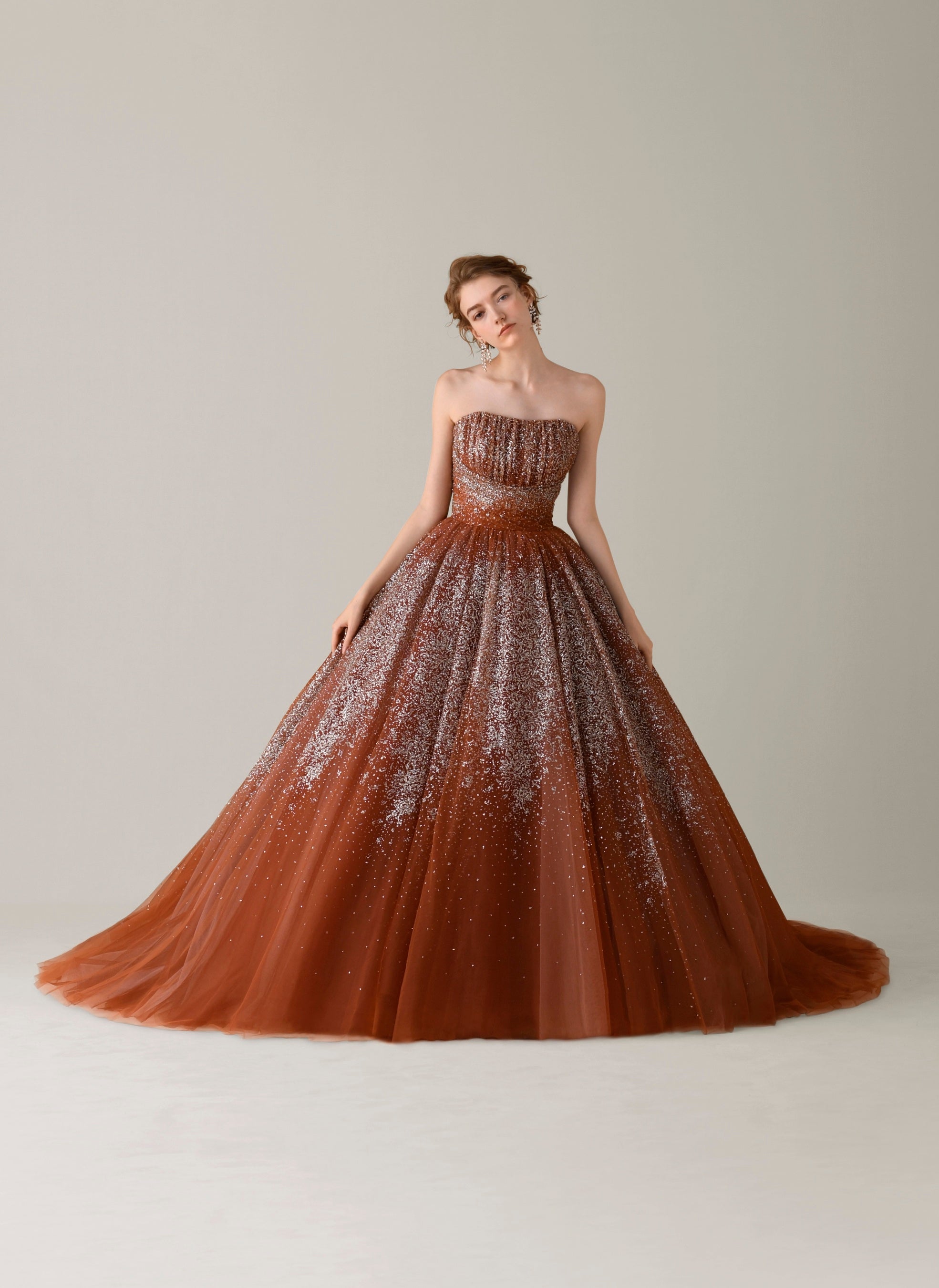 TAKAMI BRIDALが新作ドレスコレクションを発表 | TAKAMI HOLDINGS株式