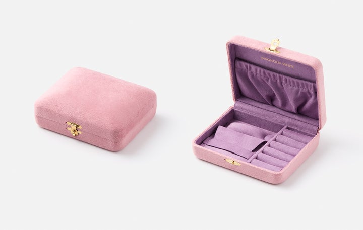 MAGNOLIA WHITE JEWELRY】美容家 石井美保氏プロデュースの MAGNOLIA WHITE JEWELRY】美容家 石井美保氏プロデュースの