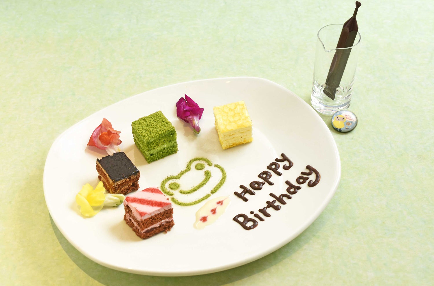 かえるのピクルスコラボカフェ 新宿 ブリヤンカフェにて期間限定開催 株式会社 小田急レストランシステムのプレスリリース