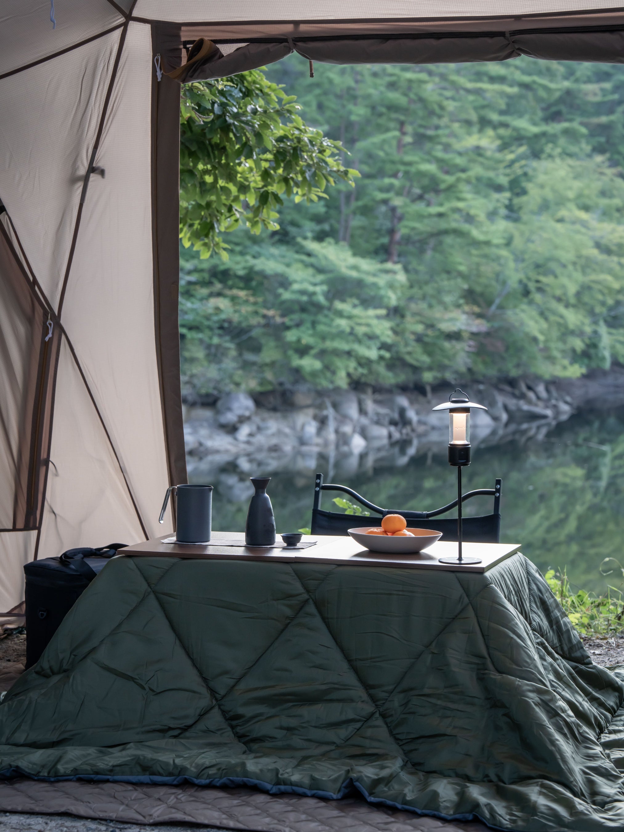 100点限定「ホカロン」×「Alpen Outdoors」コラボレーション「こたつ