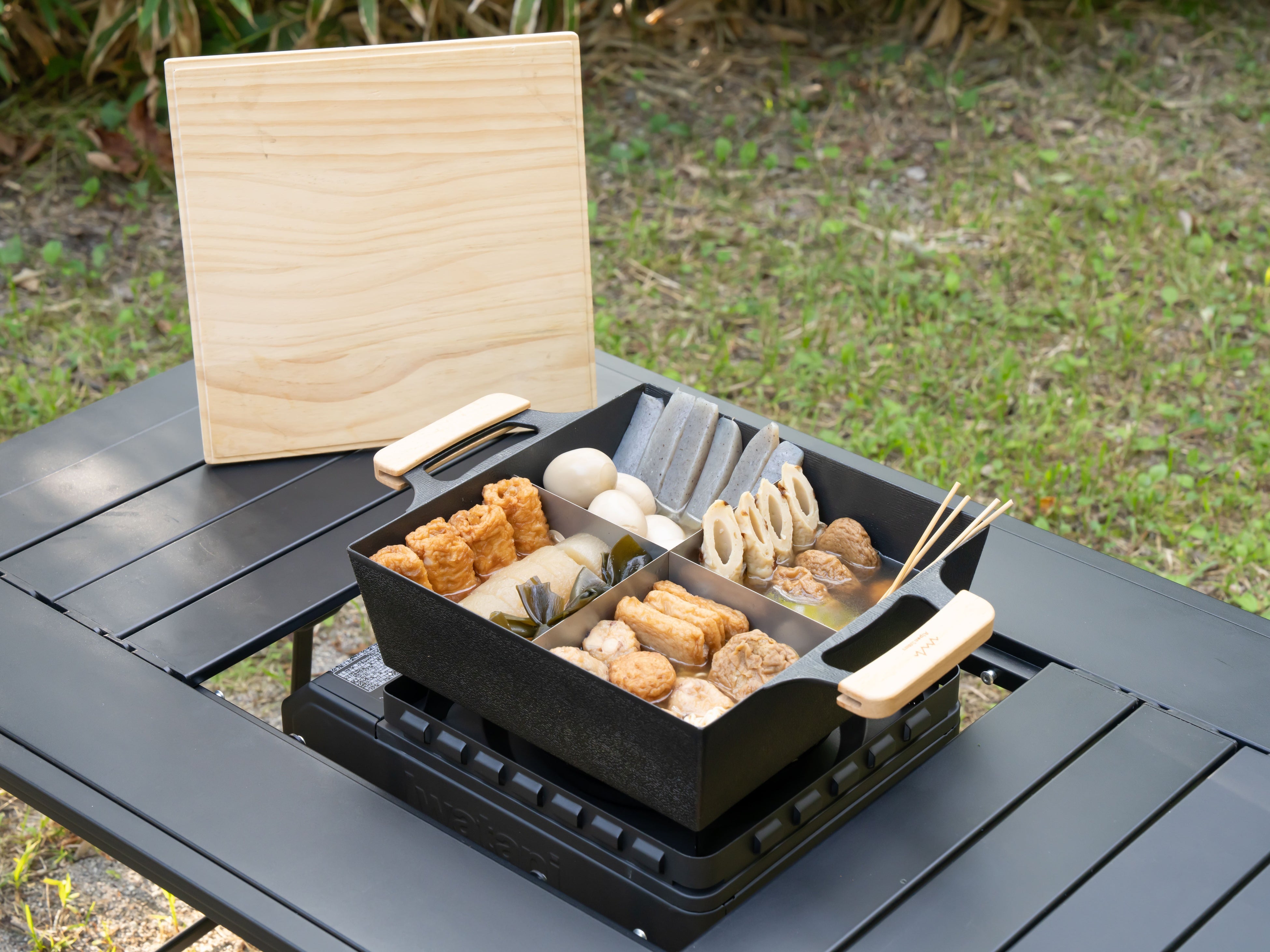 100点限定「ホカロン」×「Alpen Outdoors」コラボレーション「こたつ