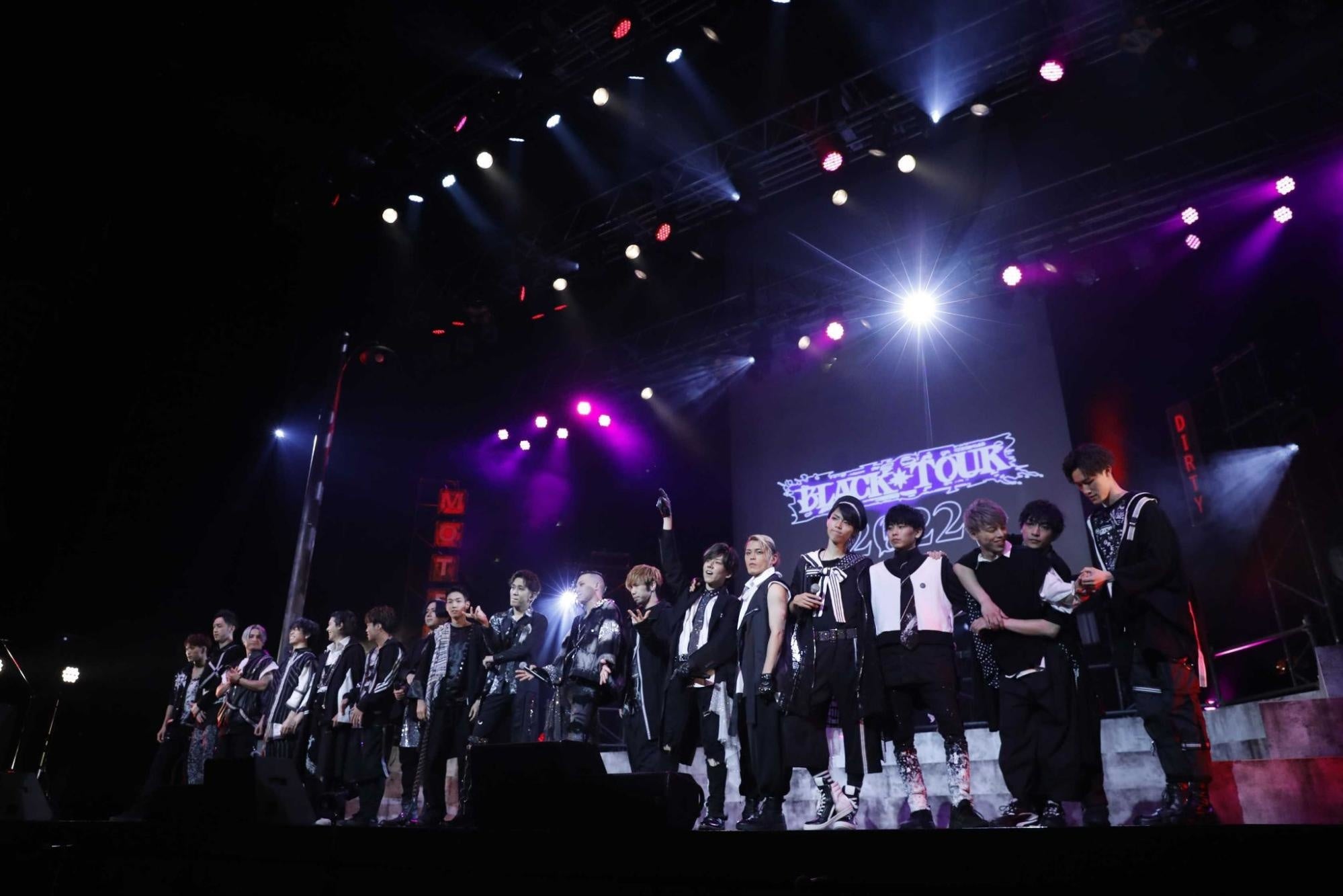 ブラックスター -Theater Starless-』ライブツアー「BLACK TOUR