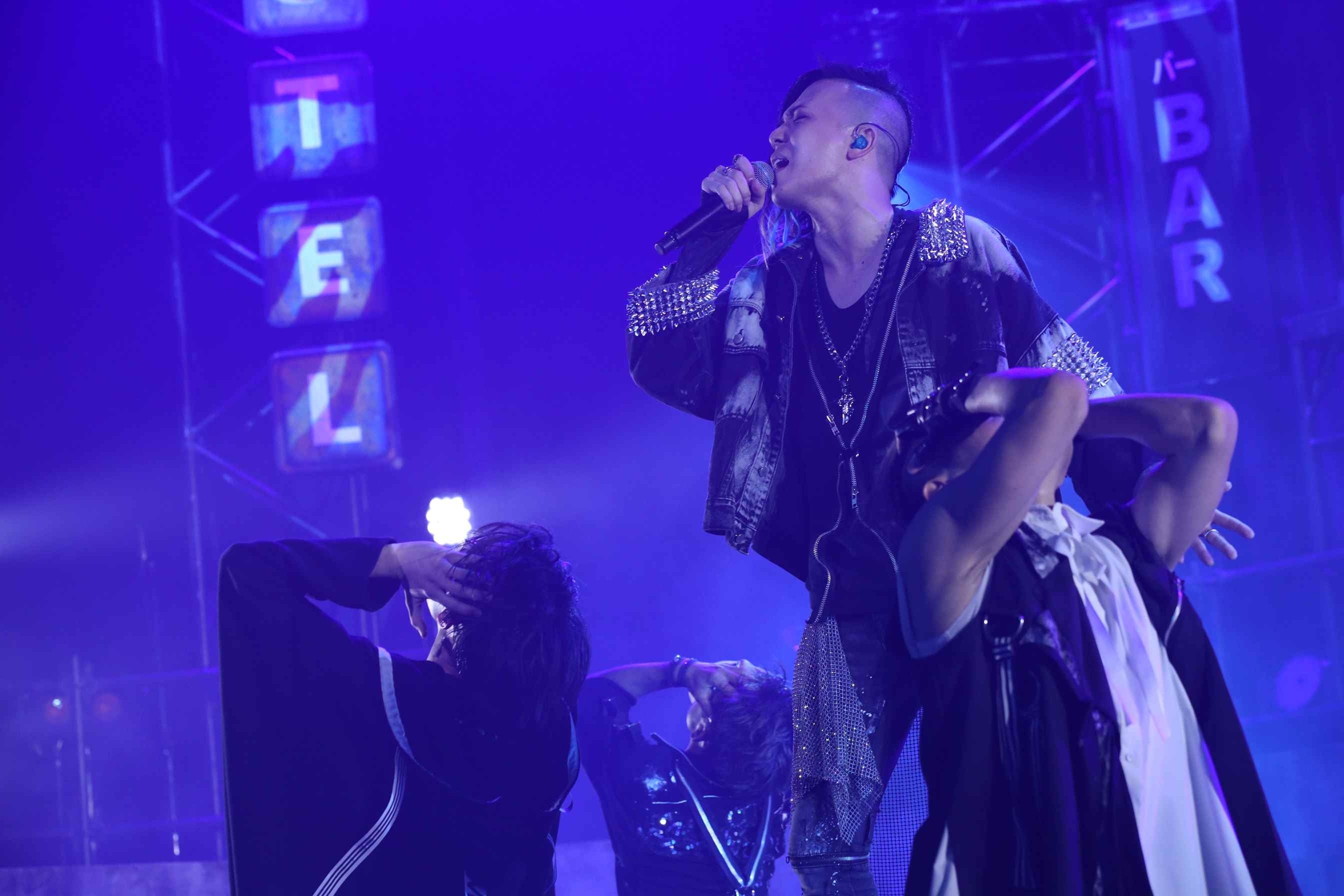 ブラックスター -Theater Starless-』ライブツアー「BLACK TOUR