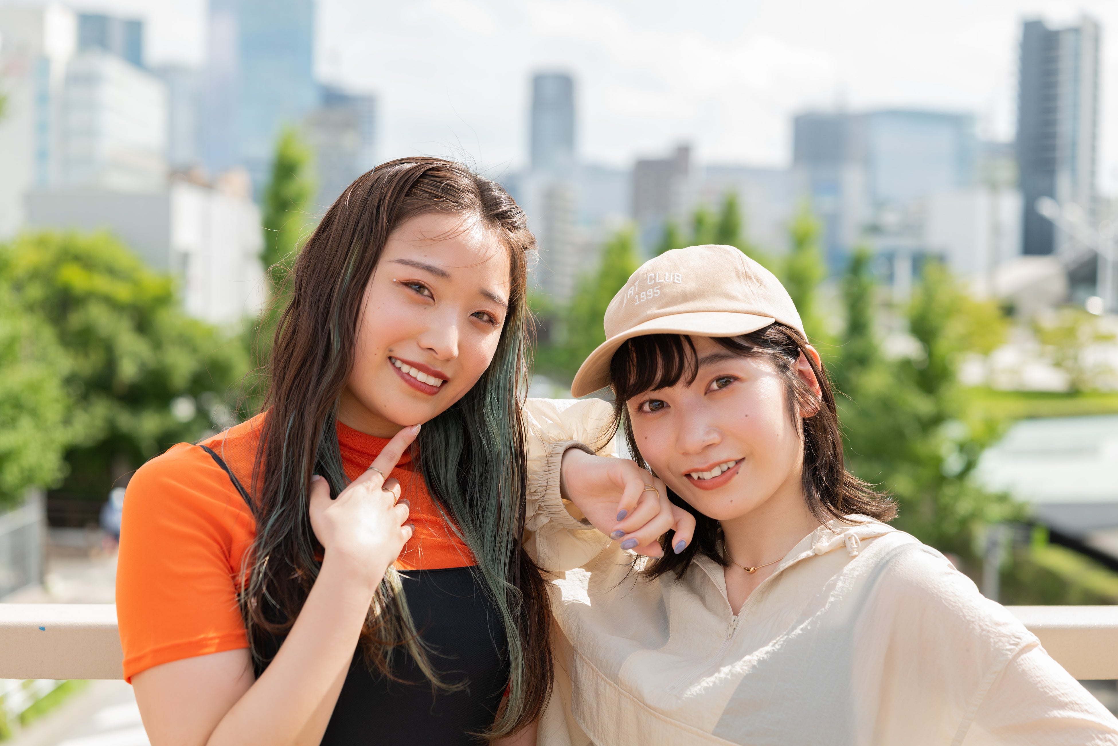 左：ミヨン、右：蒼月湊