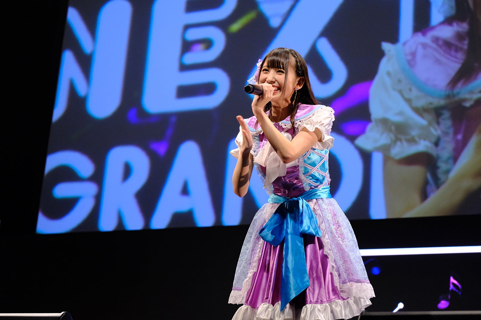 前回大会（2019年）グランプリ受賞者としてステージに立つモリワキユイ from Yamakatsu