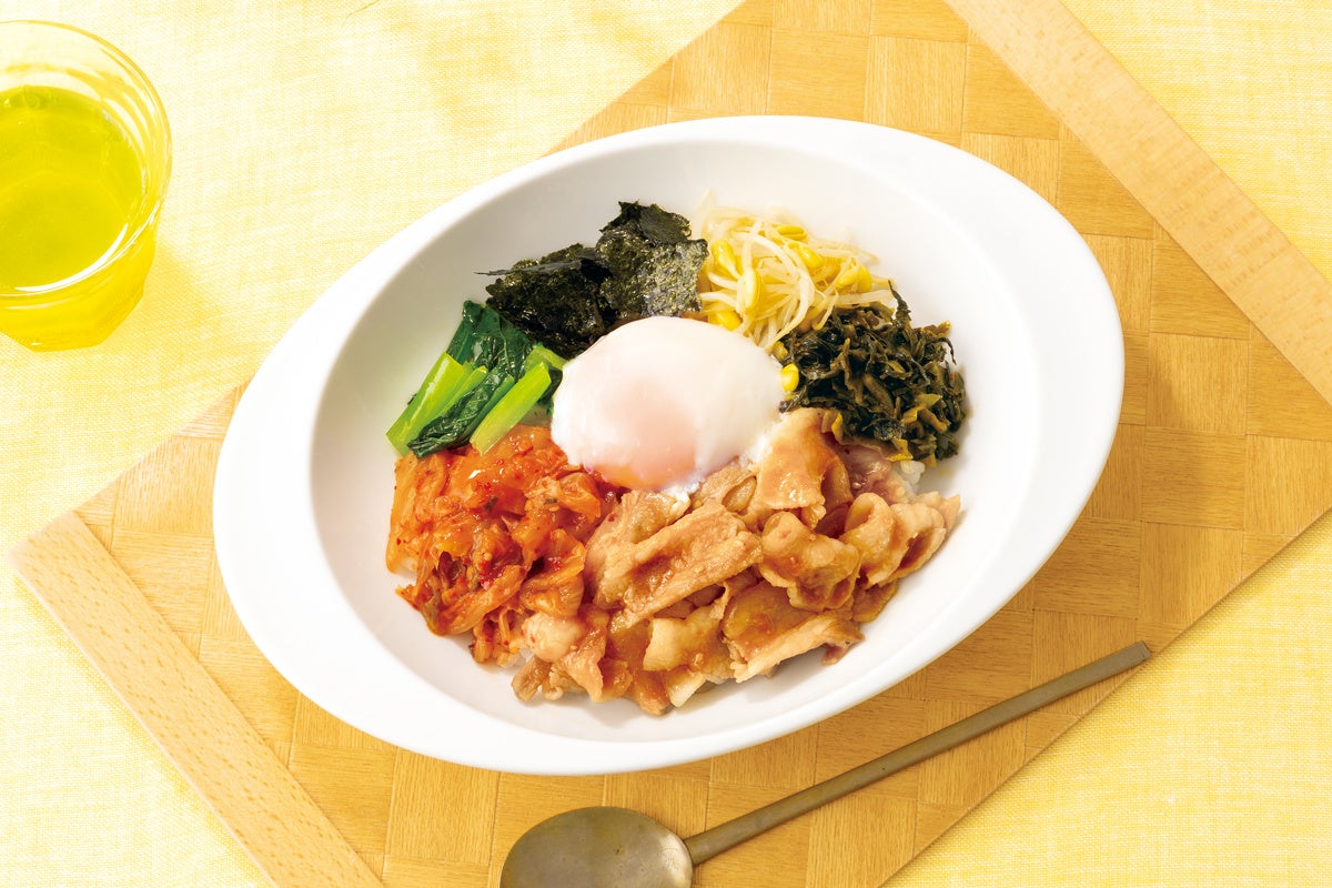 高菜と豚肉の味噌和えビビンバ（¥1,200 税込）