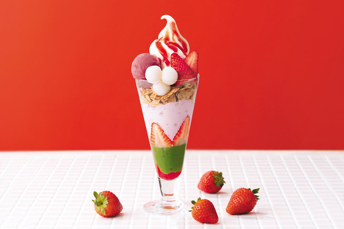 苺あん白玉パフェ（¥1,250 税込）