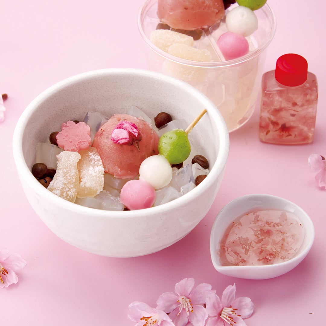 さくらあんみつ　694円（期間限定）