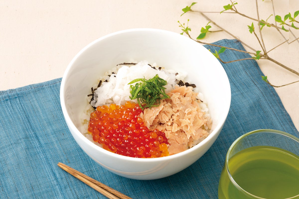 いくらと鮭の親子どんぶり(¥1,300 税込) いくらと鮭の親子どんぶり(¥1,300 税込)