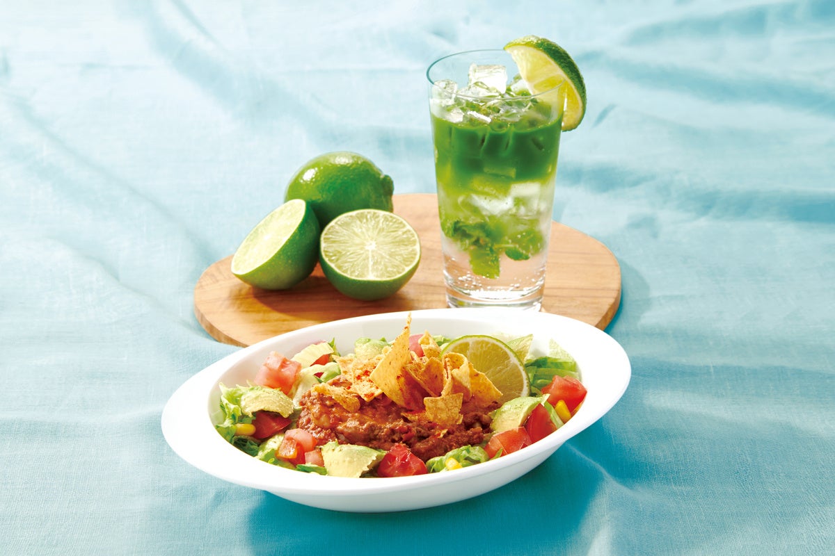 秦基博×nanas green tea コラボメニュー　ライムミントグリーンティーサイダー ・ハタコライス