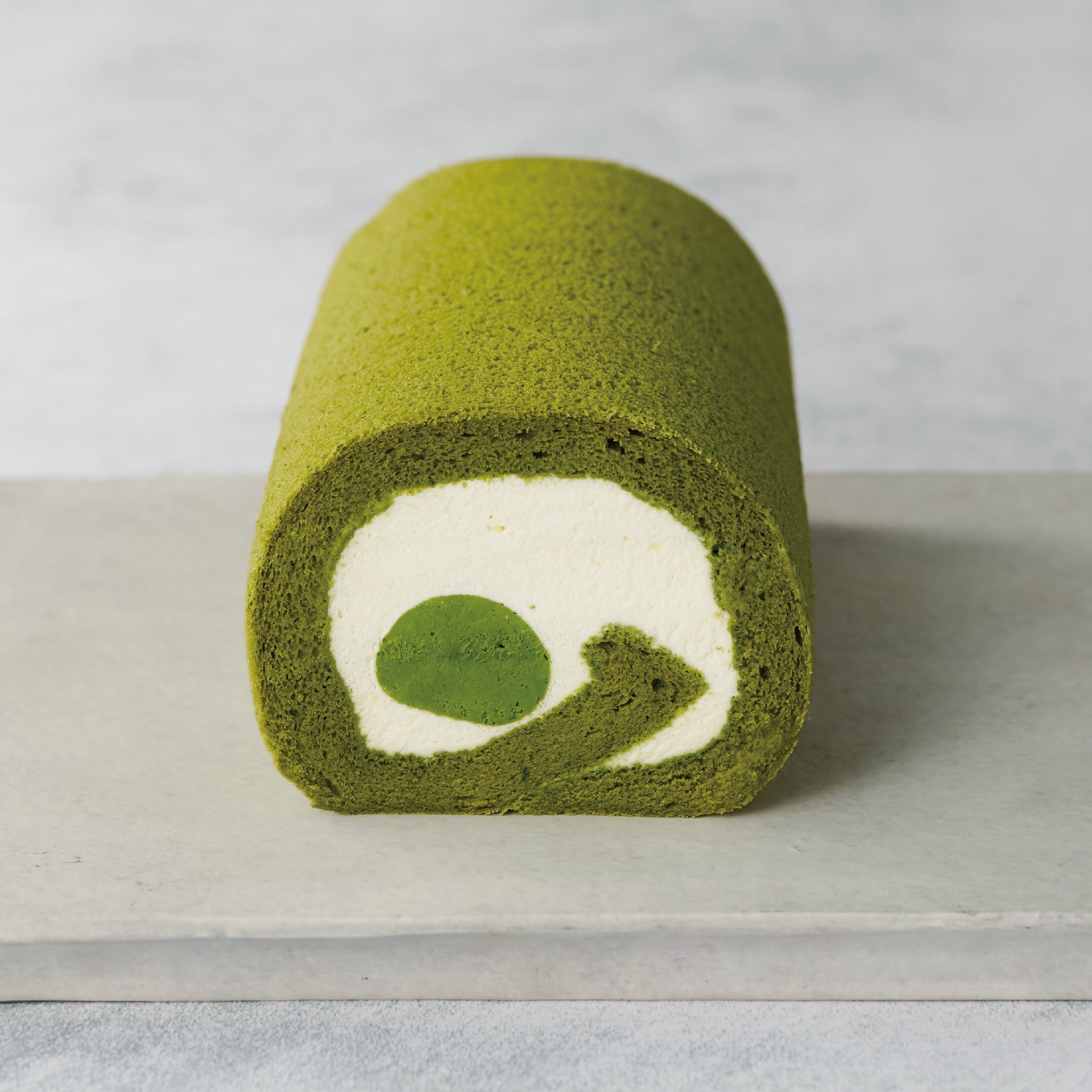 抹茶ロールケーキ