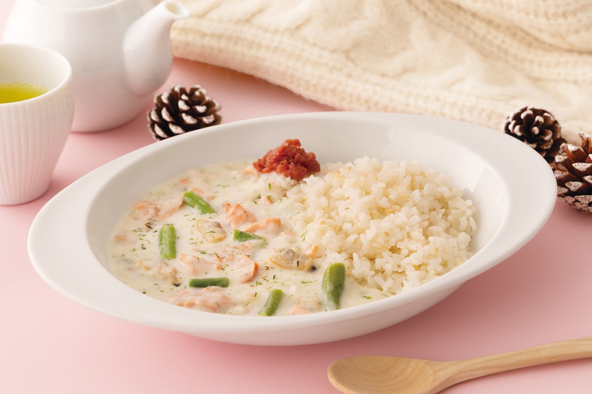 北海道産鮭とあさりのクリームシチューライス（¥1,300 税込）