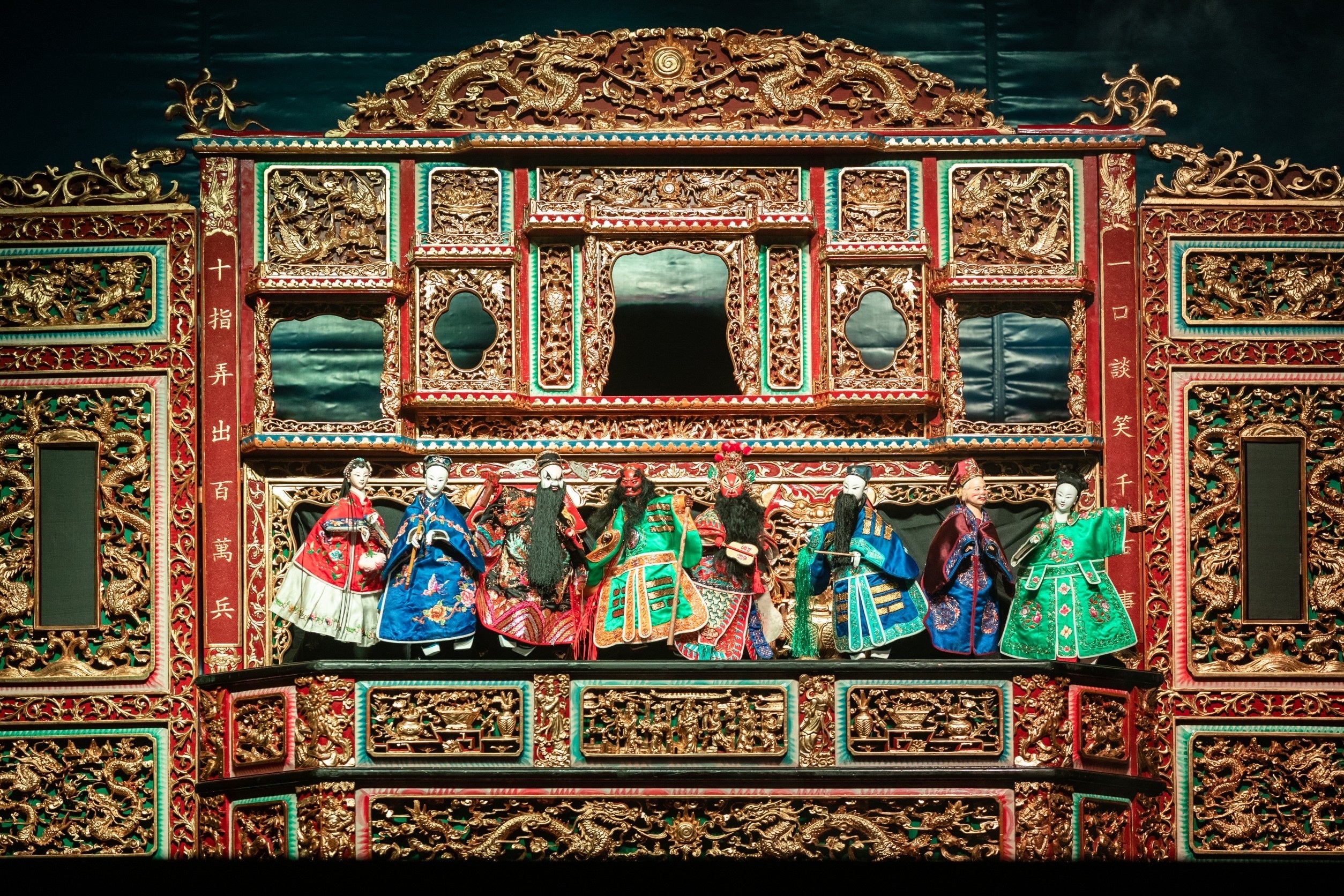 『神の威を借るウソつき灯猴』映像