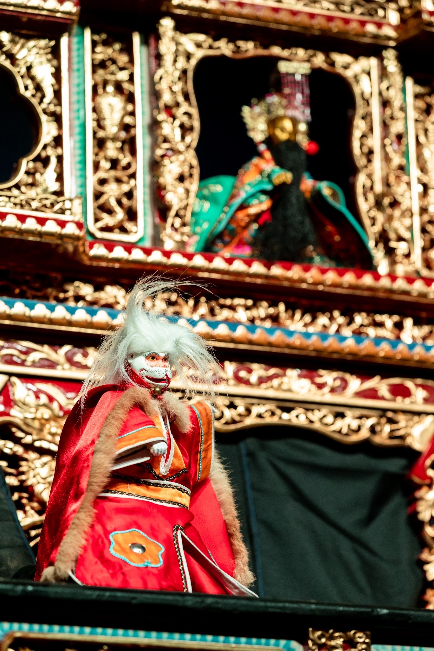 『神の威を借るウソつき灯猴』映像