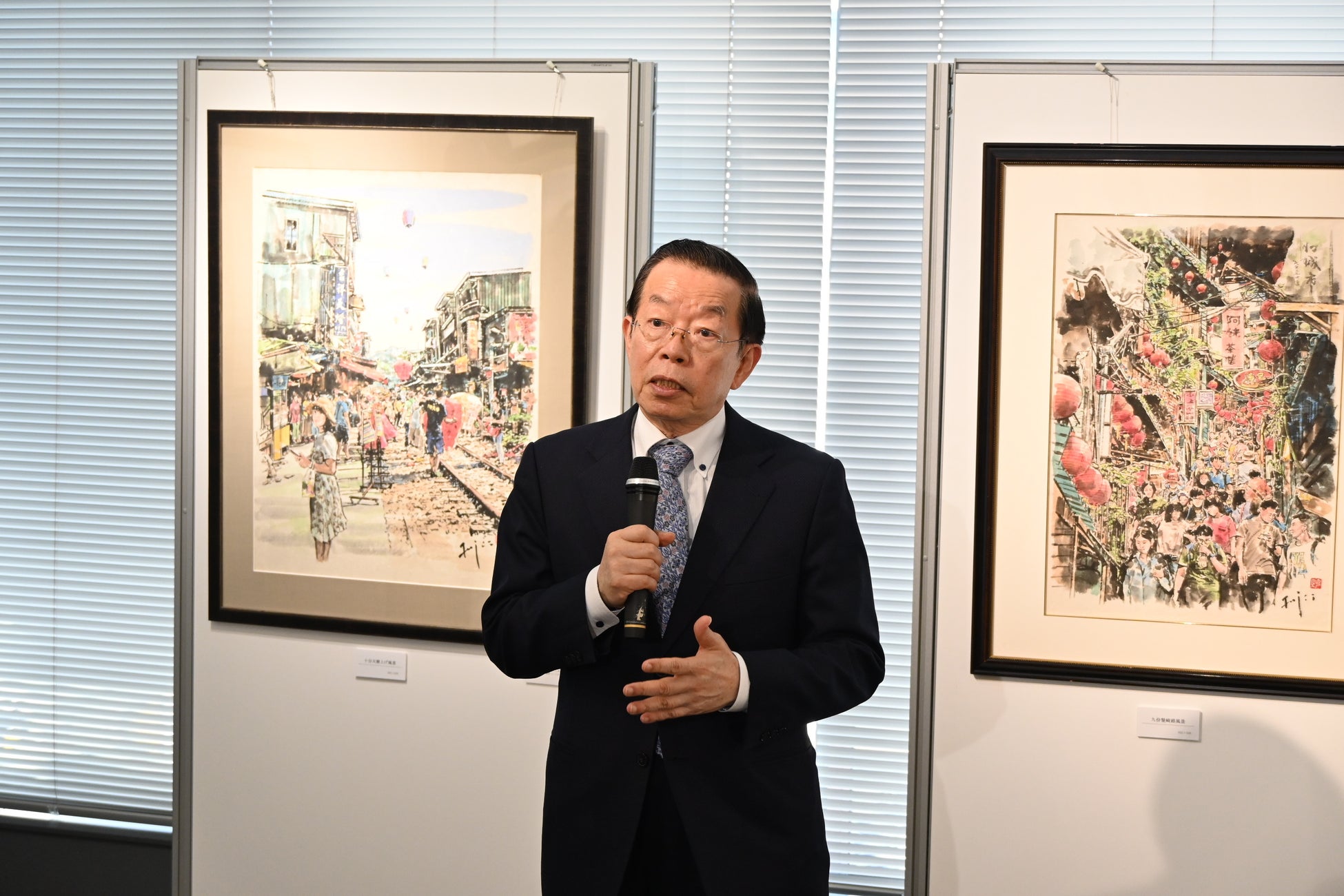 挨拶する謝長廷・駐日代表