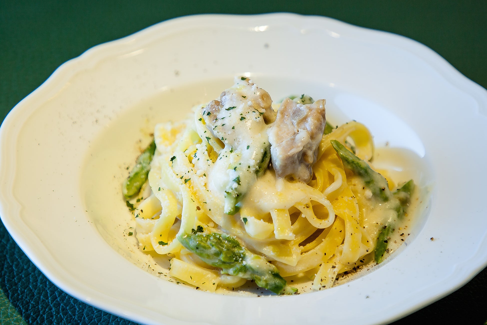 Bicerin博多阪急店 3月1日 火 より販売開始 鶏肉のうま味と野菜の甘みが溶け込むクリームソース期間限定 メニュー 若鶏とアスパラのクリームタリアテッレ ビチェリン アジアパシフィックアンドミドルイースト株式会社のプレスリリース Bicerin博多阪急店 3月1日 火 より販売開始 鶏肉のうま味と野菜の甘みが溶け込むクリームソース期間限定 メニュー 若鶏とアスパラのクリームタリアテッレ ビチェリン アジアパシフィックアンドミドルイースト株式会社のプレスリリース