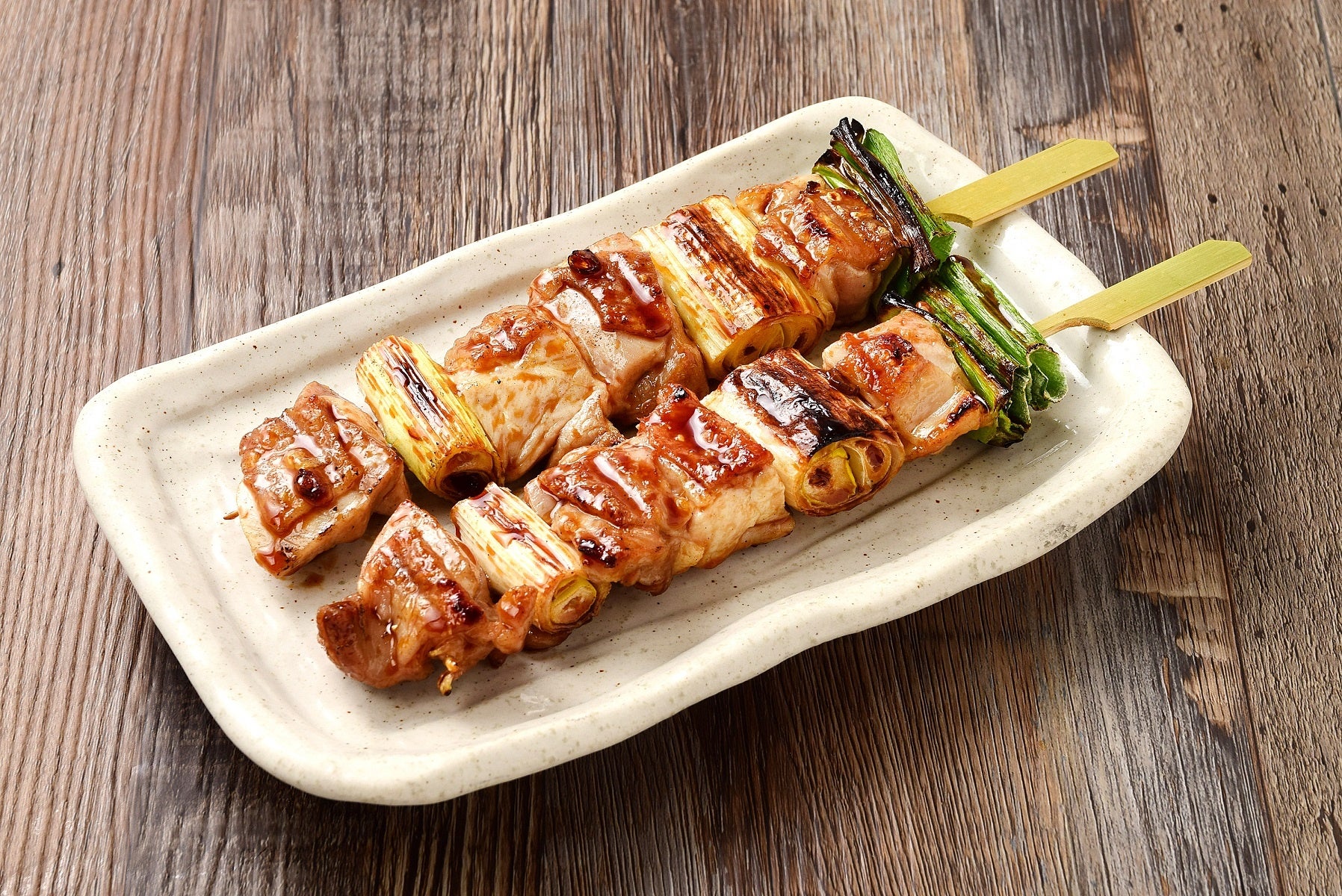 【やきとりセンター】ももねぎま2本 290円(税込319円)
