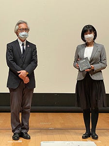 ３月４日（金）の受賞式に出席した際の様子