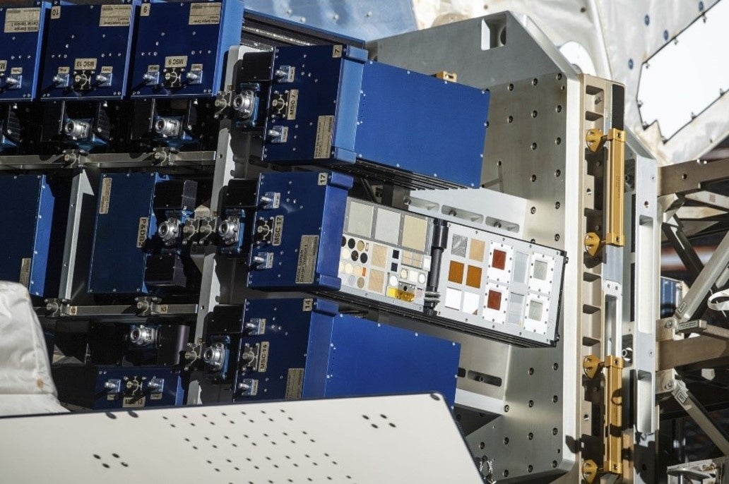 図１ Aegis Aerospace社が保有する実験装置「MISSE」 ©Aegis Aerospace