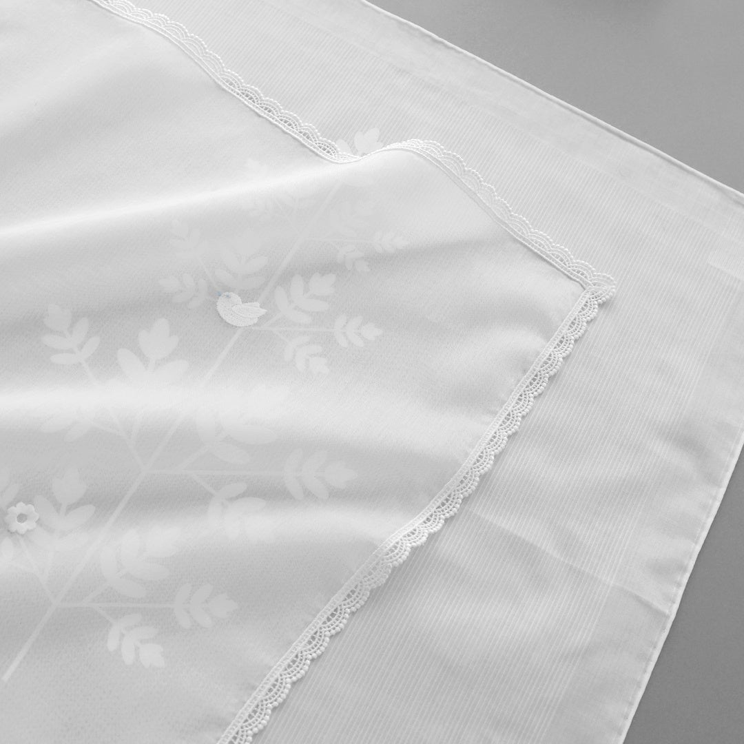 2枚重ねるとひとつのデザインに