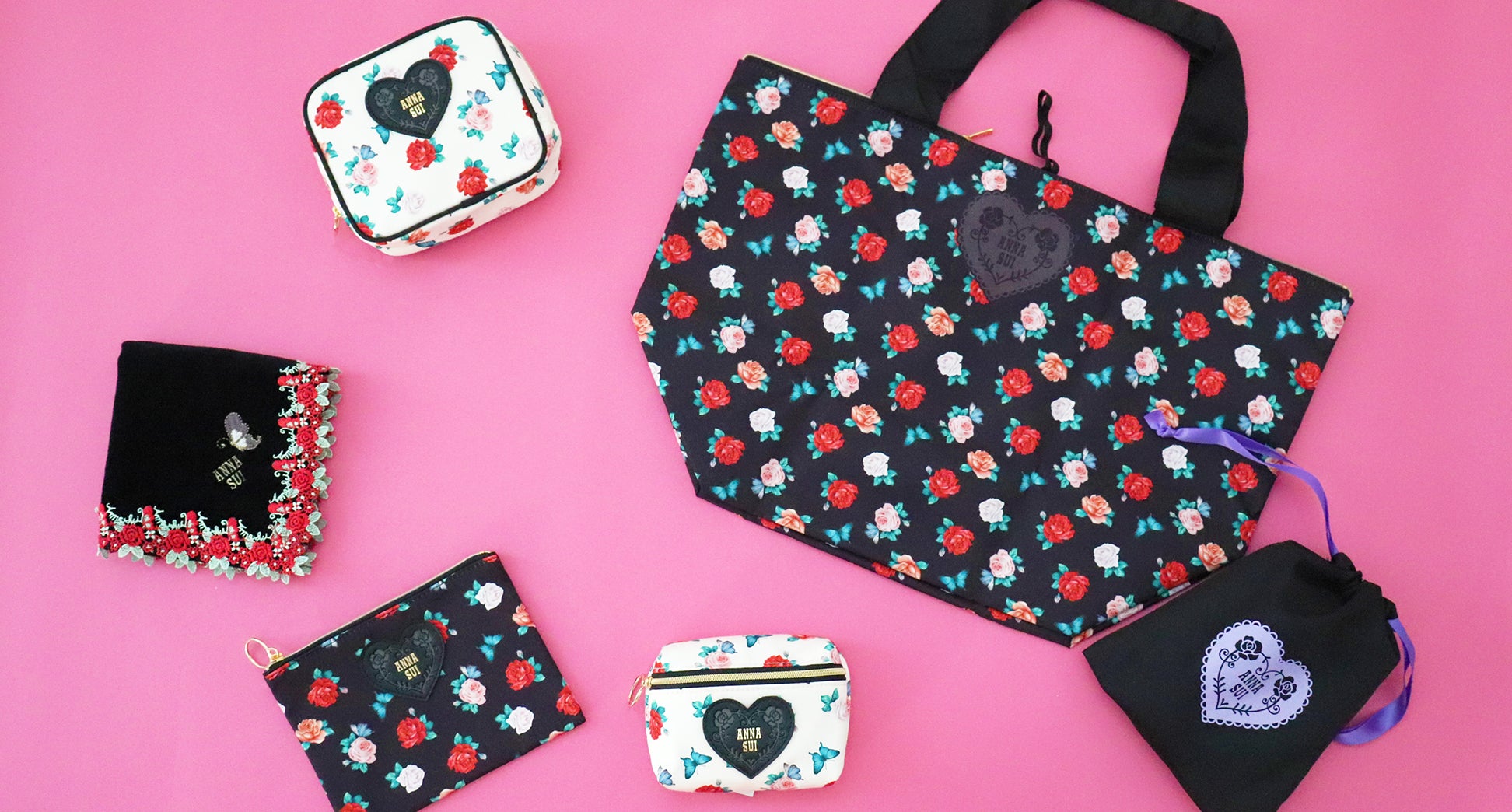 ANNA SUI】アイコニックなローズモチーフが満載!秋冬を想わせる ANNA SUI】アイコニックなローズモチーフが満載!秋冬を想わせる