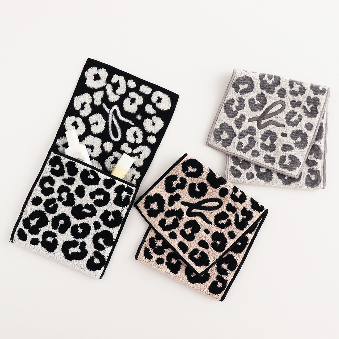 agnès b. より、アニマルモチーフのハンカチシリーズが新登場