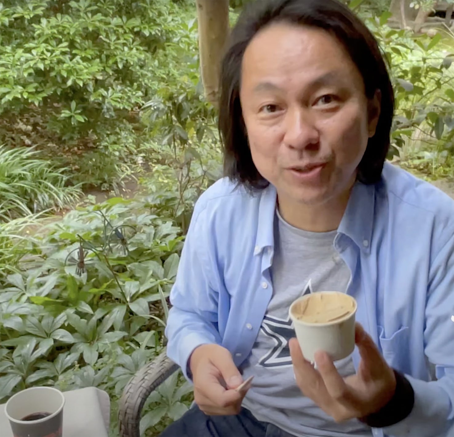 コーヒーとの相性を考えた商品開発を行っていると語るサザコーヒー社長 鈴木太郎