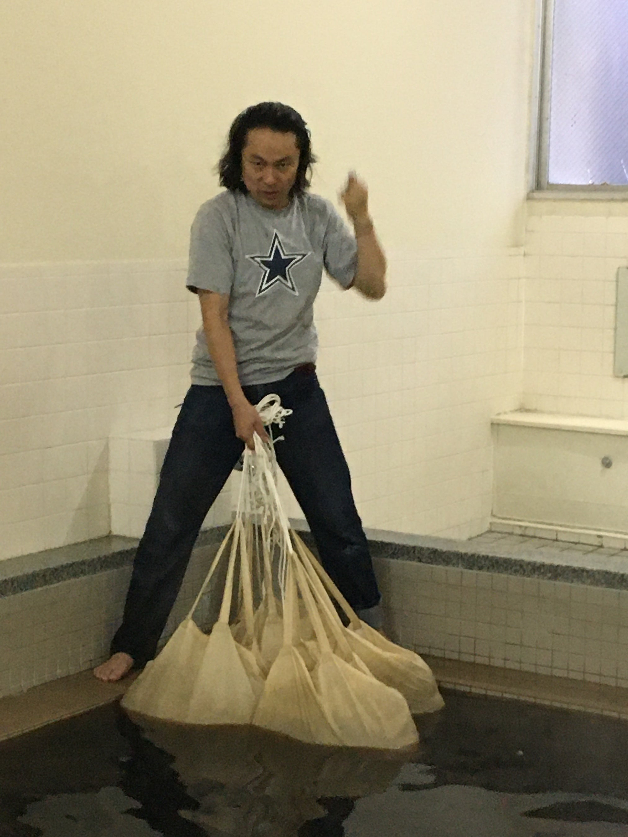 前回は約５０kgを使いコーヒー風呂を楽しみました。