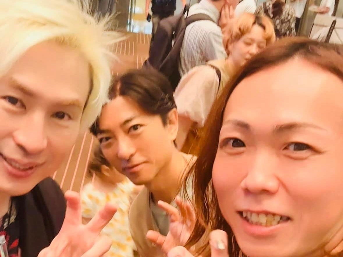 △写真左から、ドラゴンマスターSHINGO、市村よしなり。、クノタチホ(敬称略)