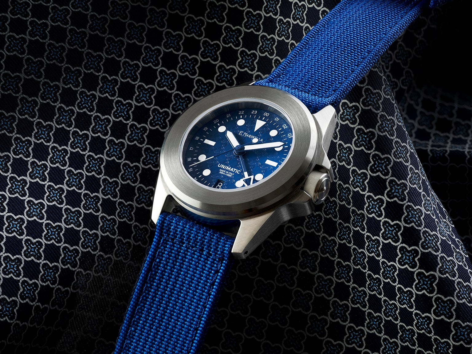 10月9日(金) 発売 日本限定100本 E. Marinella × UNIMATIC(ウニマティック)「U4-GMT-EMJDM」
