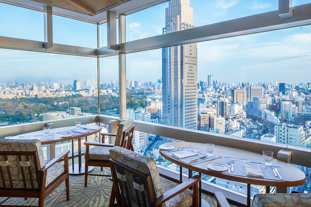 サザンタワーダイニング「レストラン」 店内イメージ（昼）