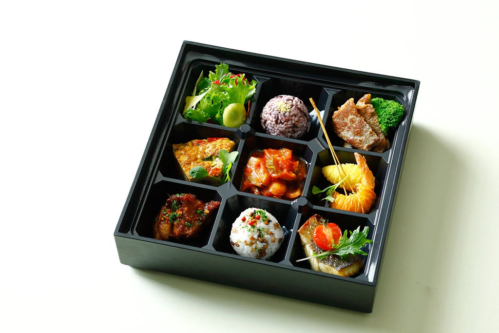 お花見BENTO イメージ （料理内容は写真と一部異なります）