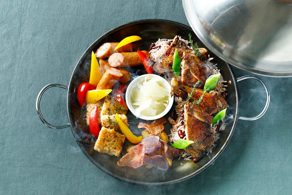 桜チップでスモークしたこだわり食材の盛り合わせ （4名様分イメージ）