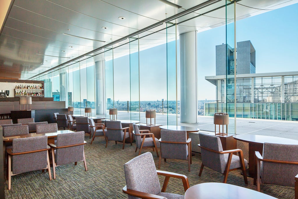 ラウンジ サウスコート店内