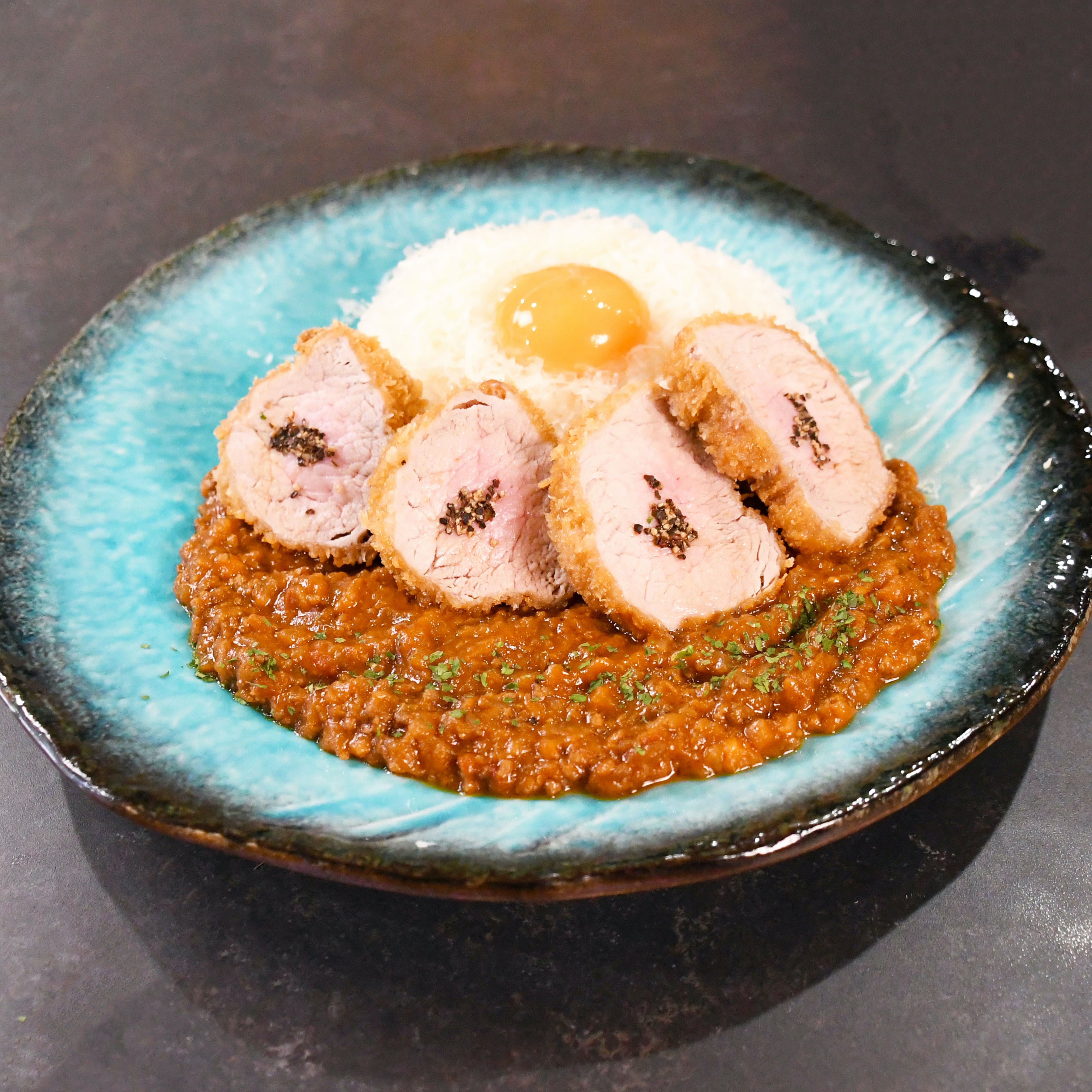 ヒレと辛口キーマ 1550円（税込）