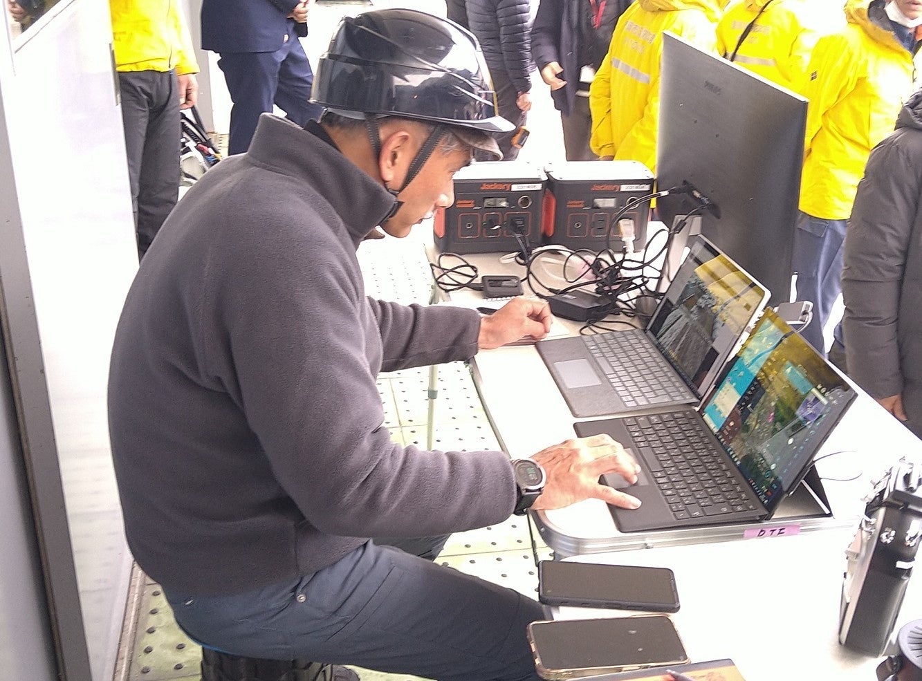 遠隔監視・操作郵便局を行うパイロット