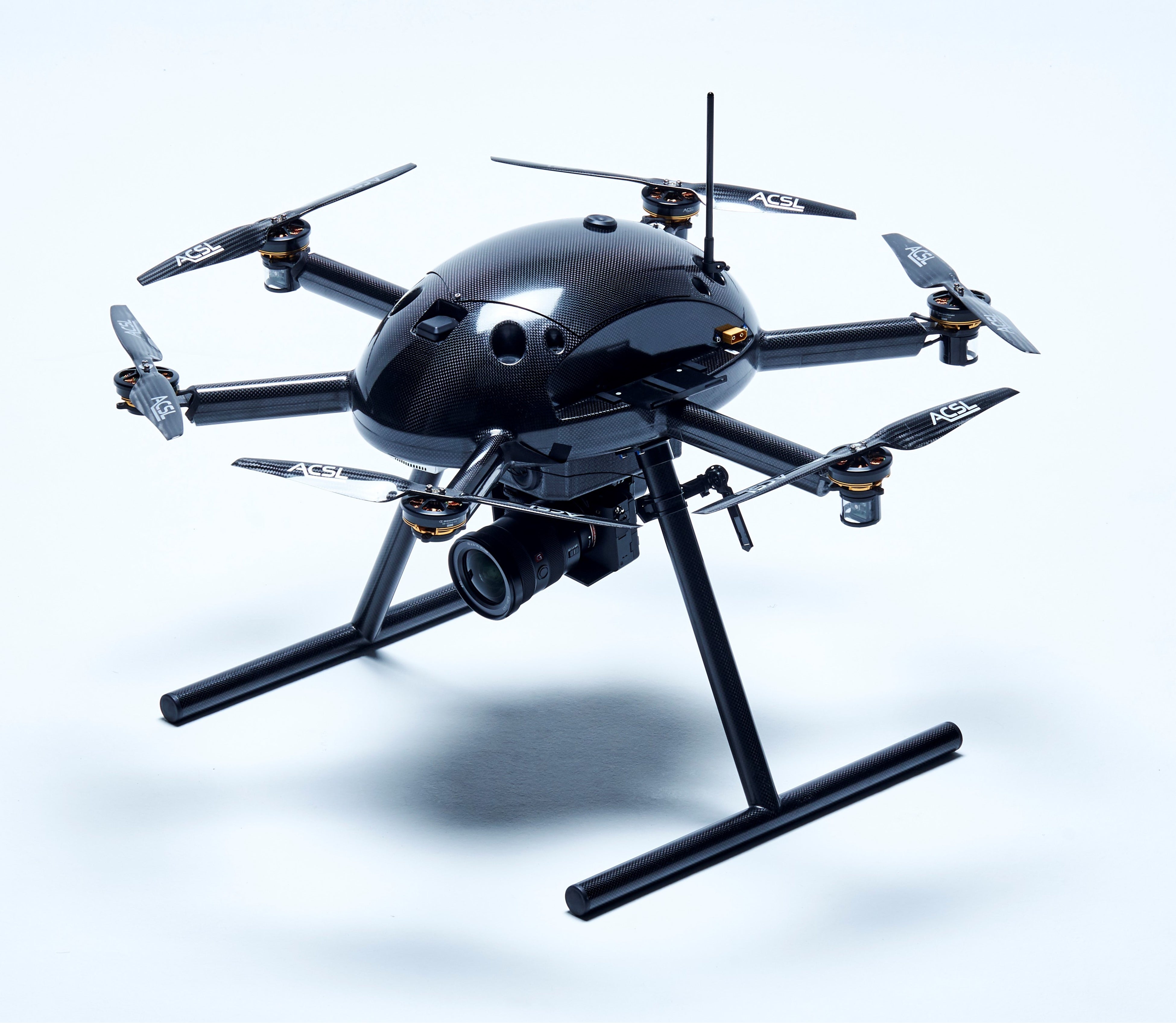 実証実験に用いたドローン（ACSL-PF2）