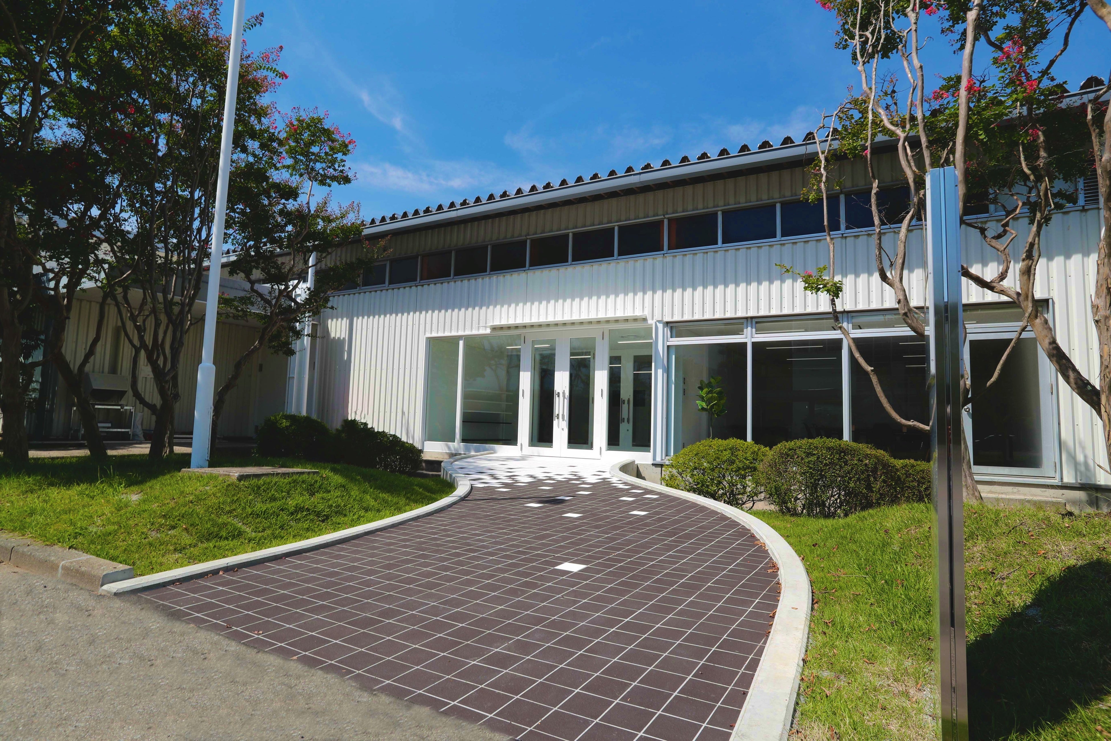 『インクジェット イノベーションラボ富士見』エントランス