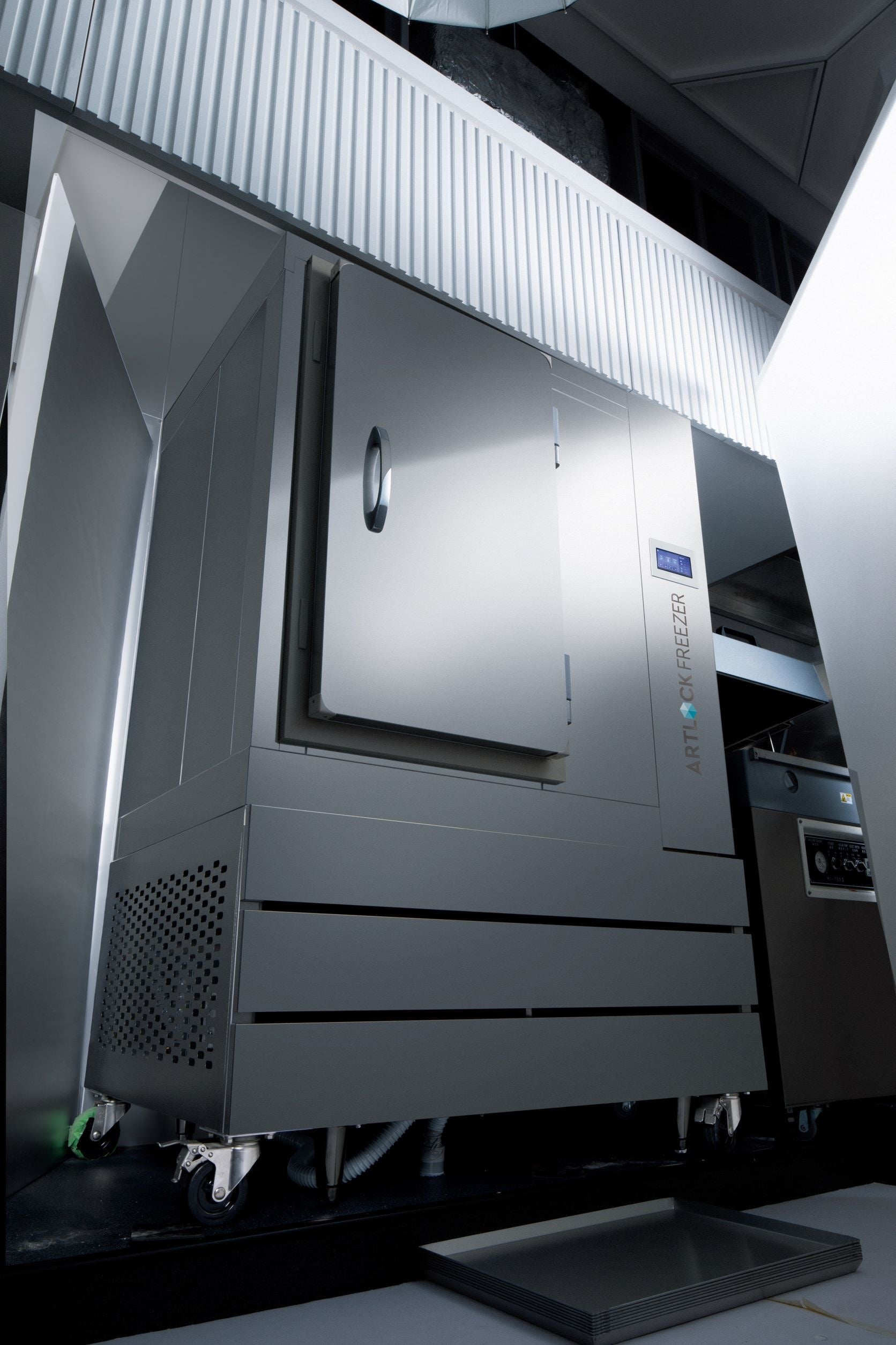 デイブレイクの特殊冷凍機「アートロックフリーザー」