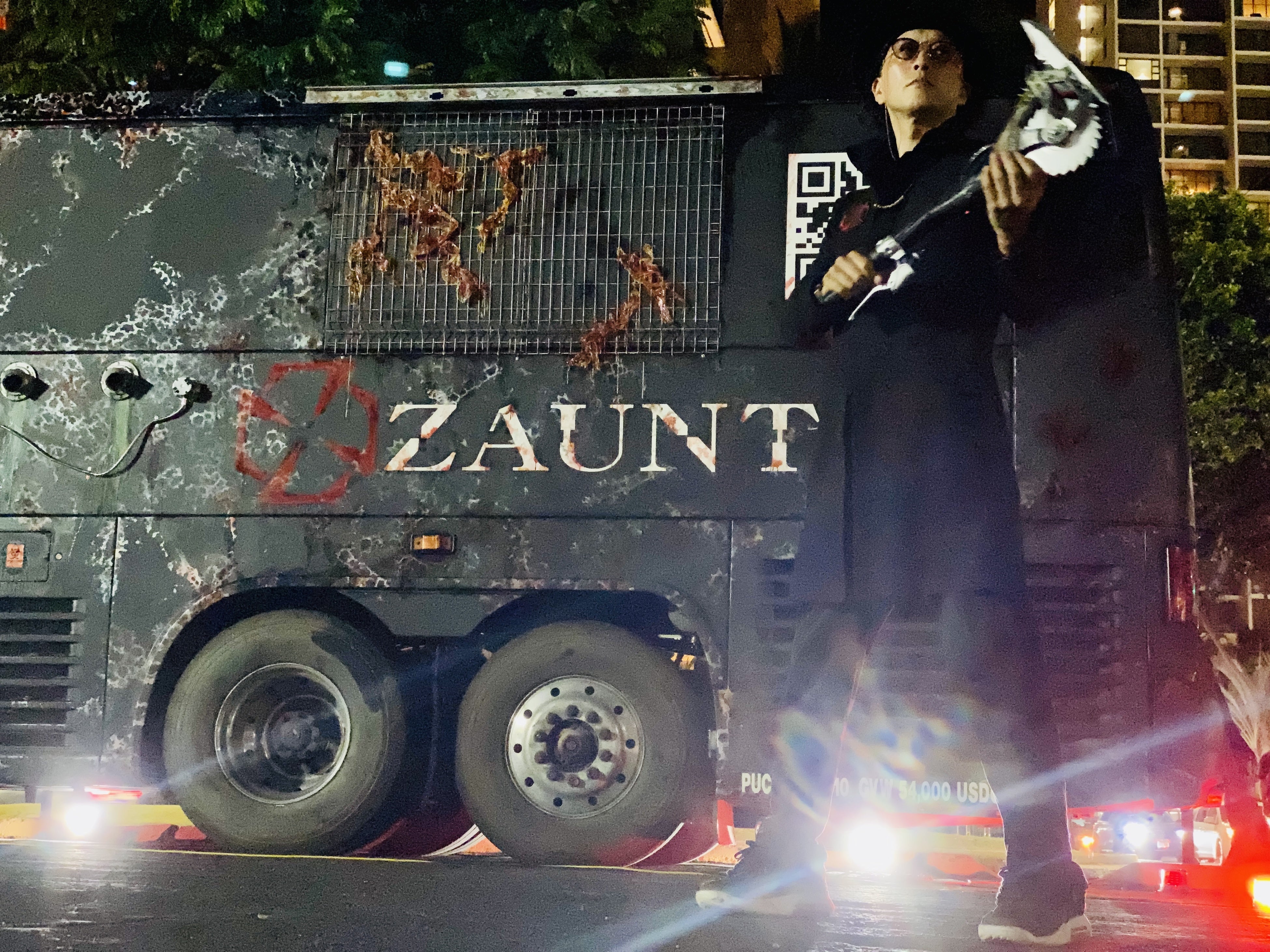 ZAUNTED USA お化け屋敷特殊車両「GHOST BUS」