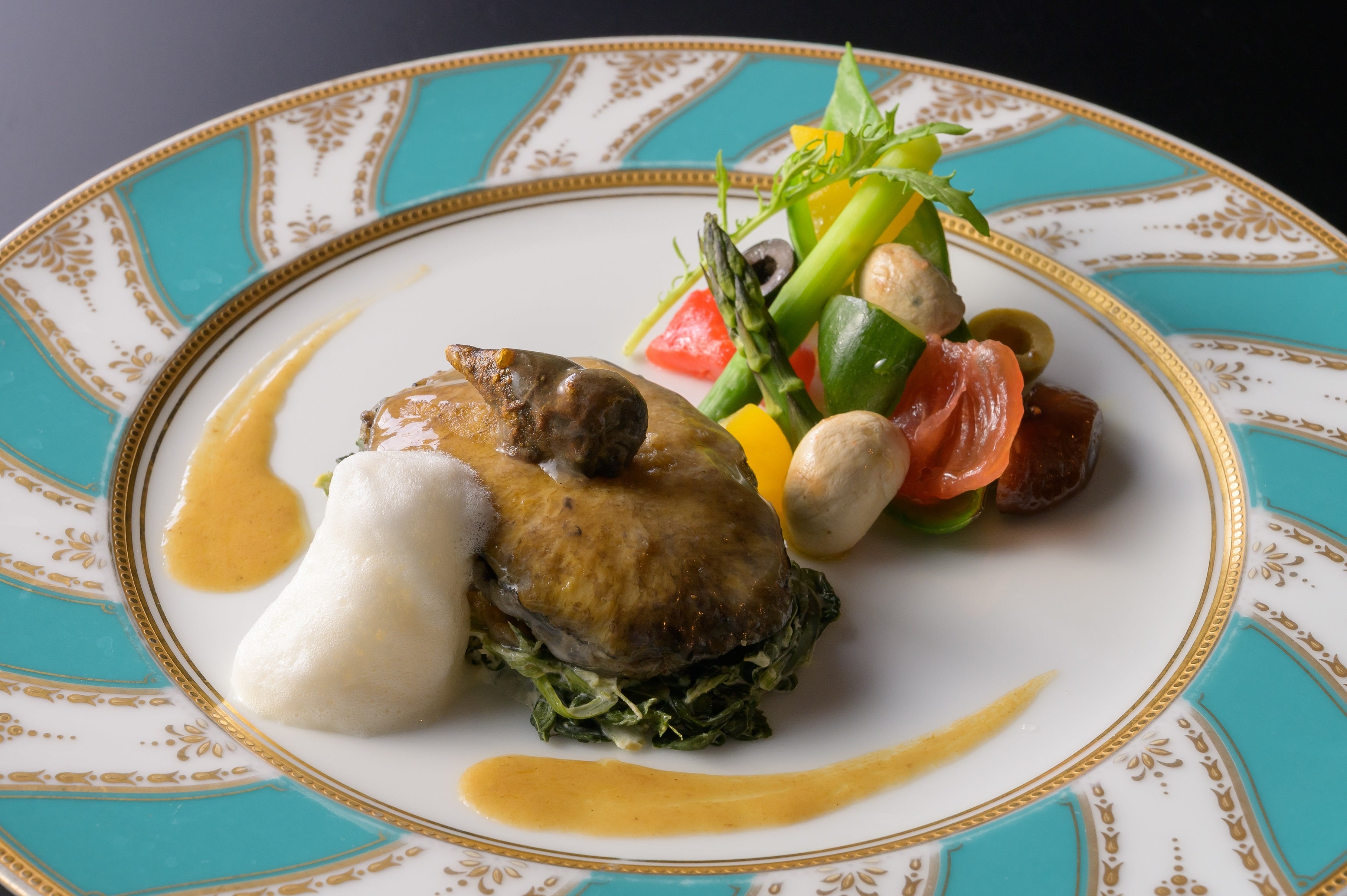 「伊勢海老のバプール・ルージュブランソース」イメージ