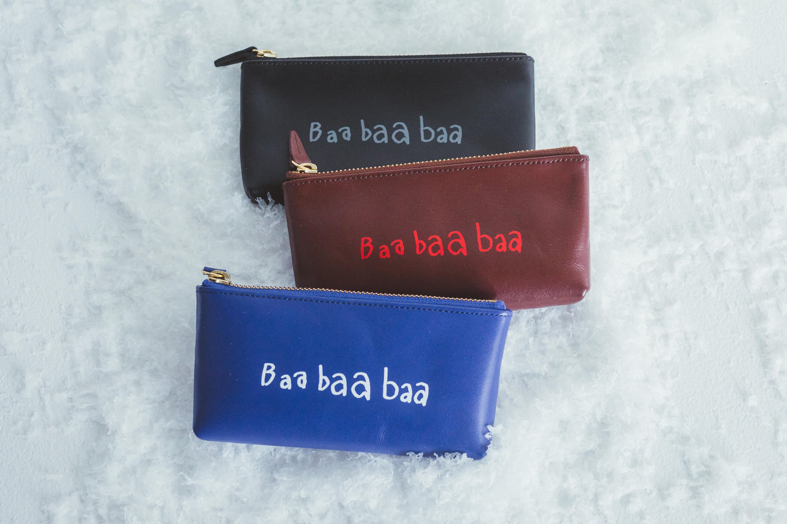 TEMBEAのレザーポーチ Baa baa baa